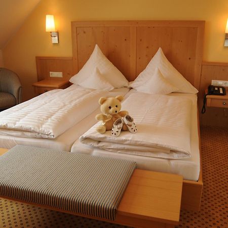 Beierleins Hotel & Catering Gmbh Reichenbach  Екстериор снимка